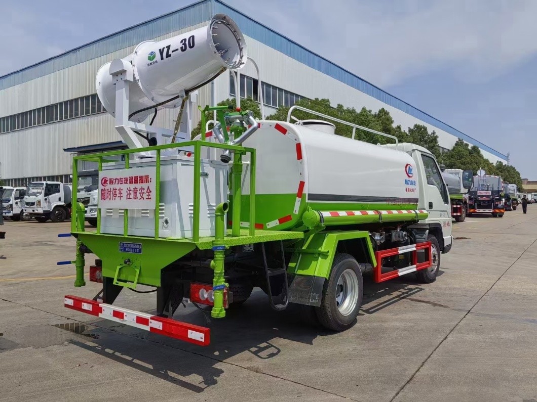 FOTON dust suppression water truck
