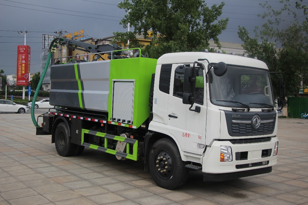 Cleaning Sewage Suction Truck
