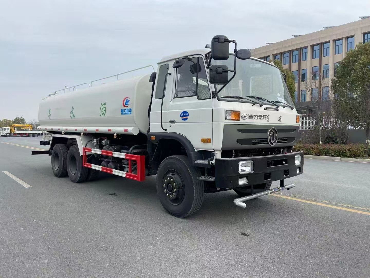 DONGFENG 12m³ exit spraying truck Street Sprinkler