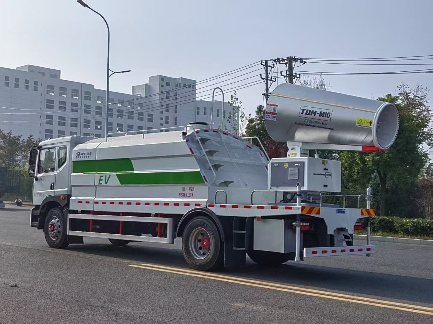 HOWO dust suppression truck
