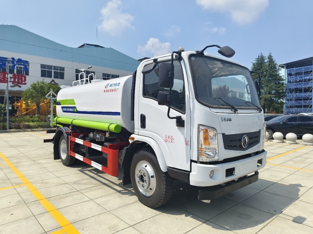 DONGFENG spraying truck