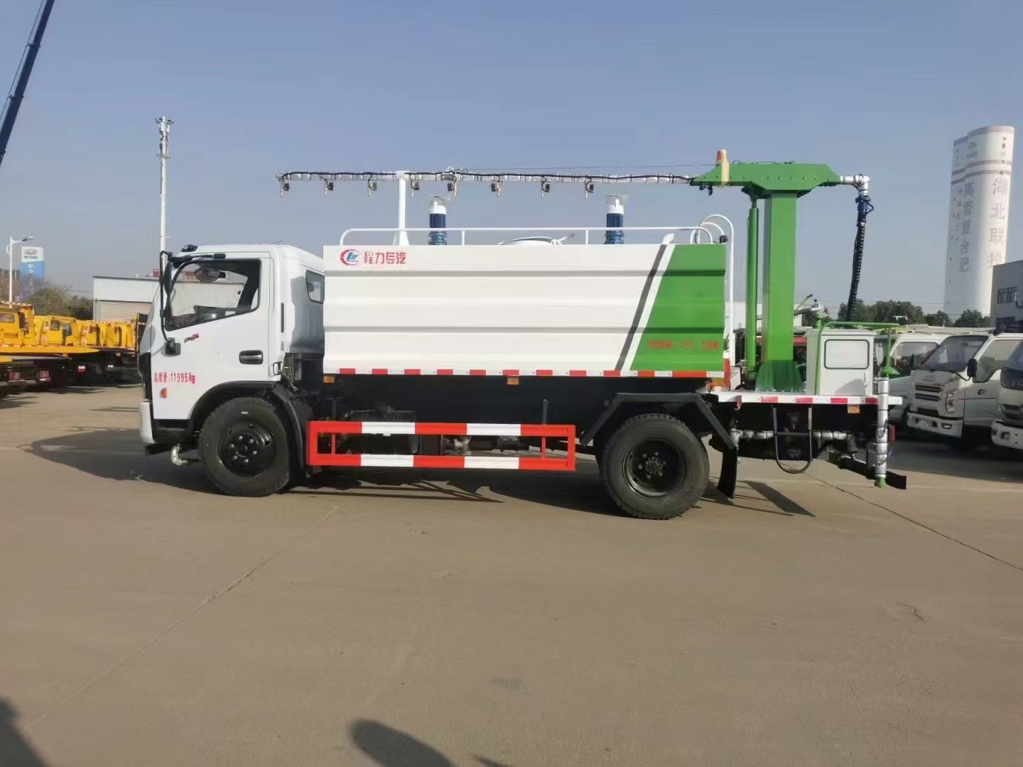 DONGFENG Railway Dust Suppression Truck