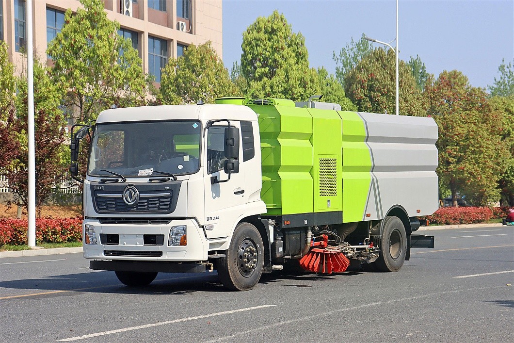 cleaning vehicle