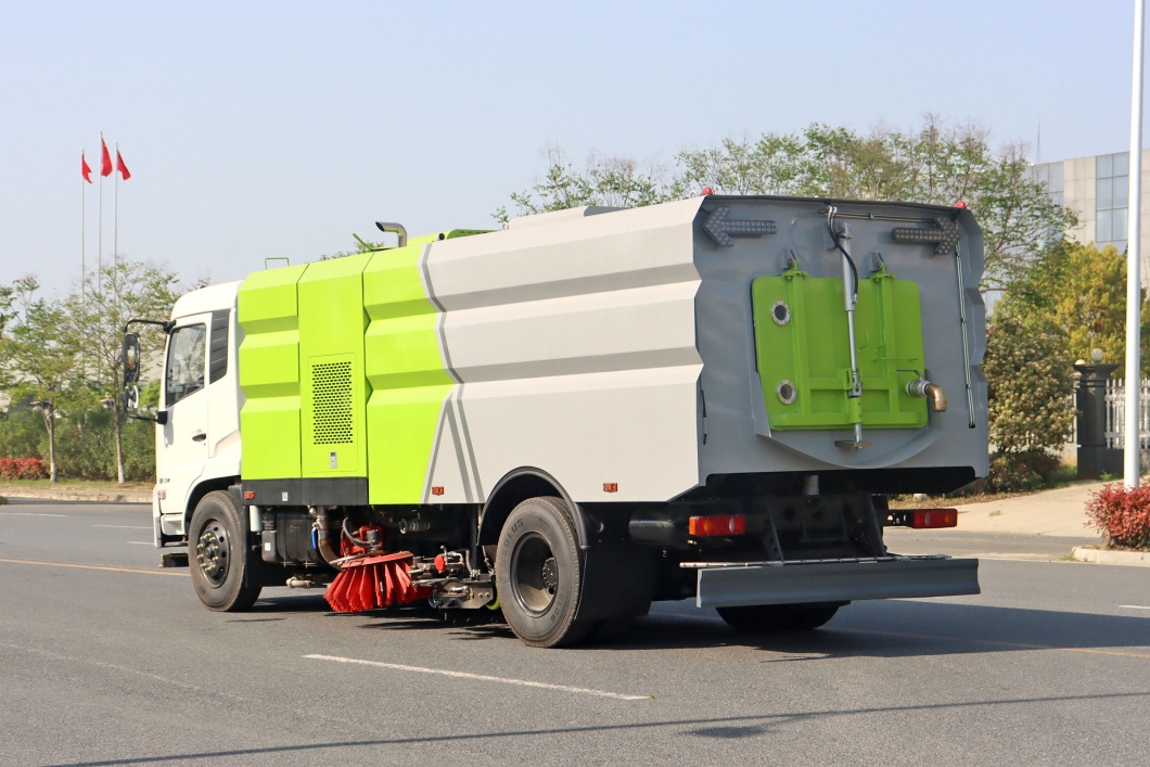 cleaning vehicle