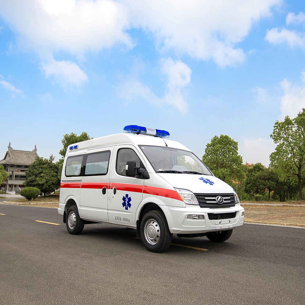 Maxus V80 rövidtengelyes szállító mentőautó