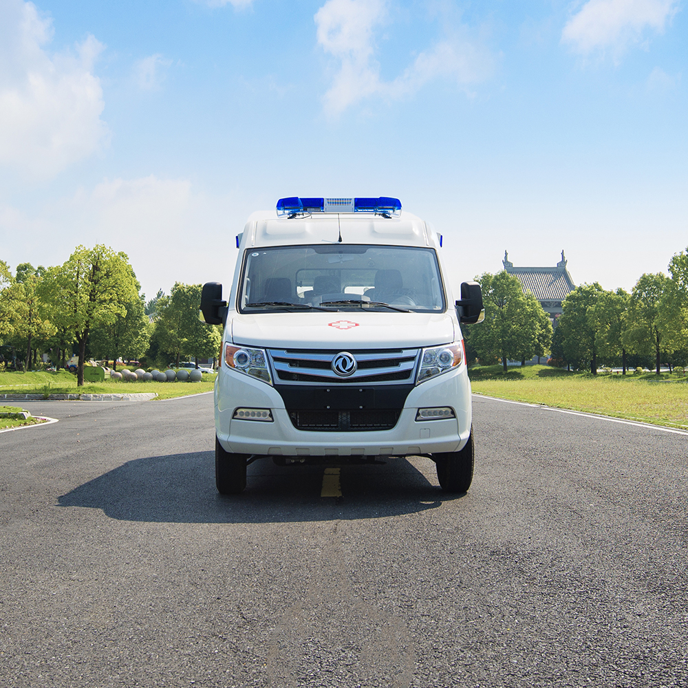 Dongfeng Yufeng Critical Care Ambulance
