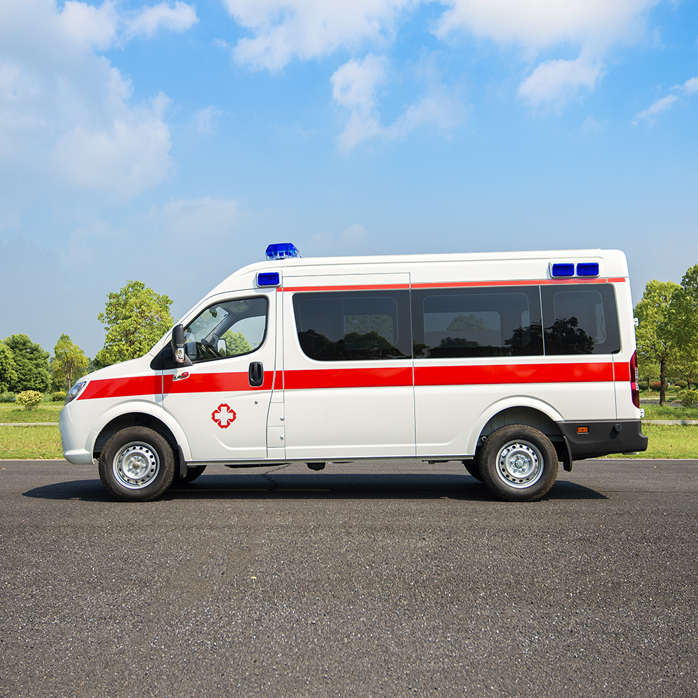 Dongfeng Yufeng Critical Care Ambulance