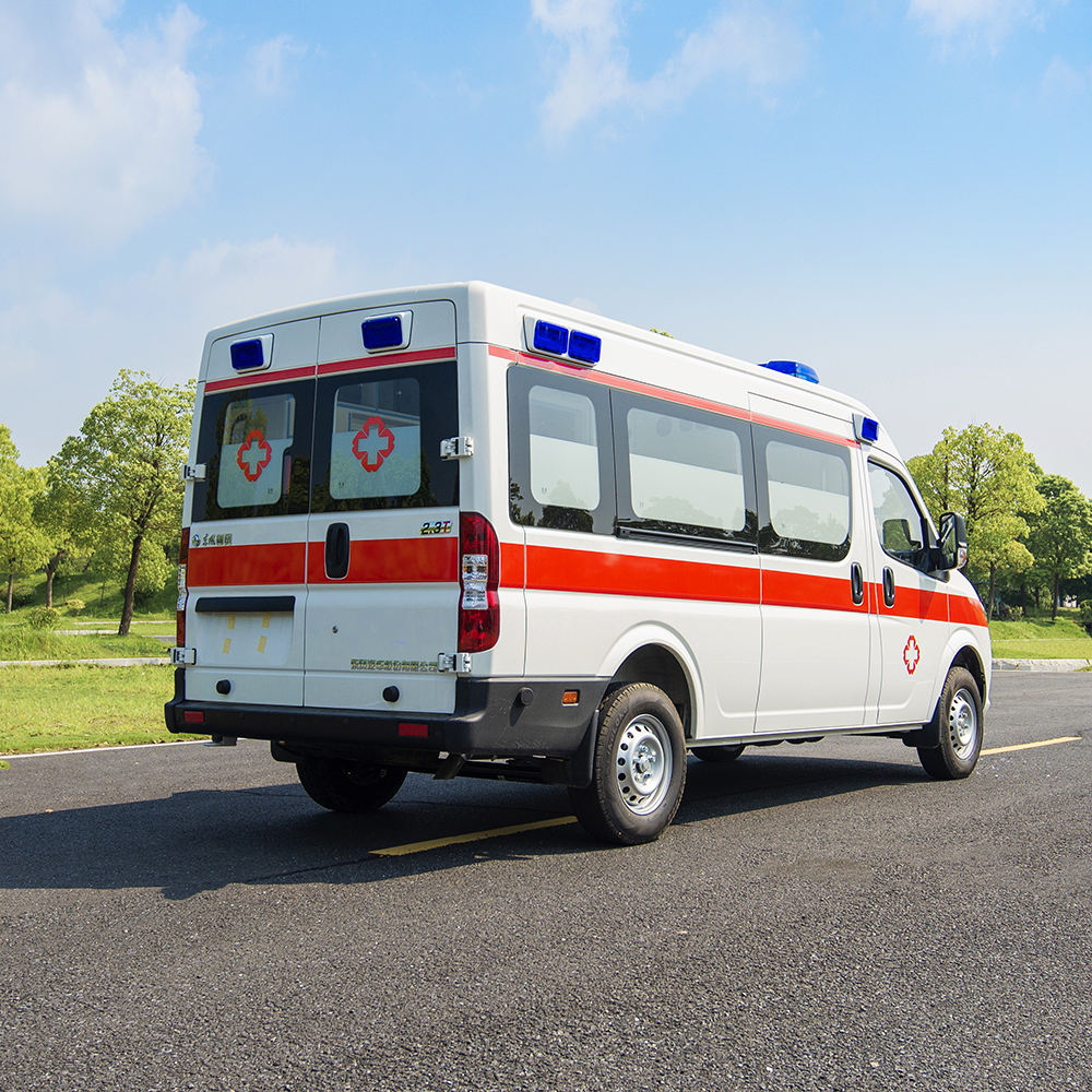 Dongfeng Yufeng Critical Care Ambulance