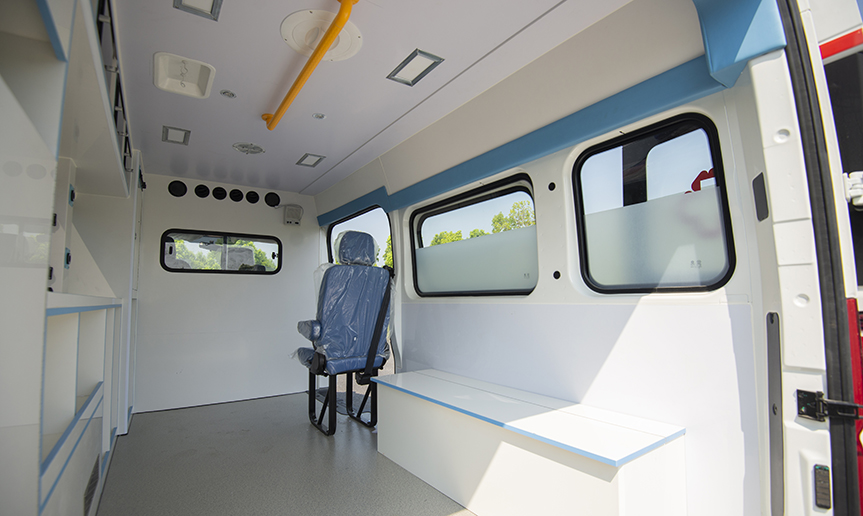 Dongfeng Ambulance