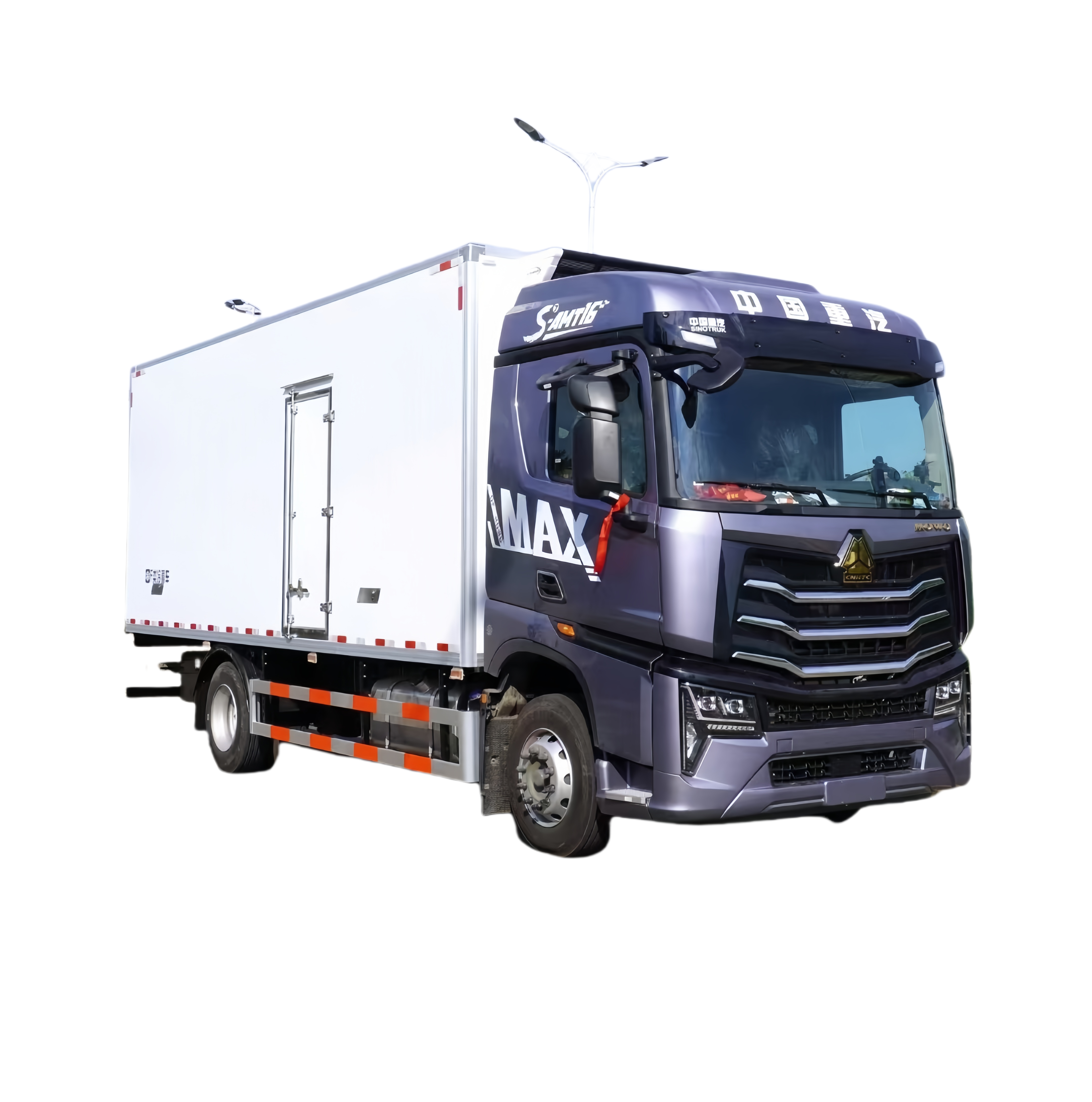 SINOTRUK hűtős teherautó 4X2 6,8 m-es raktérrel