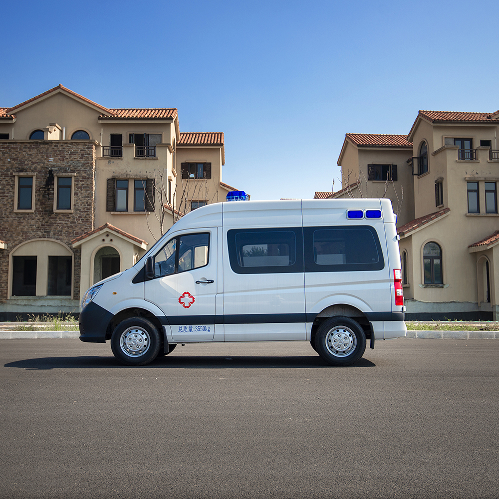 Foton Tuyano short-axle transport ambulance