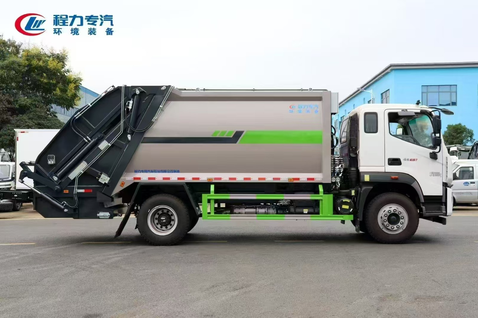 HOWO 4X2 Compactor Garbage Truck