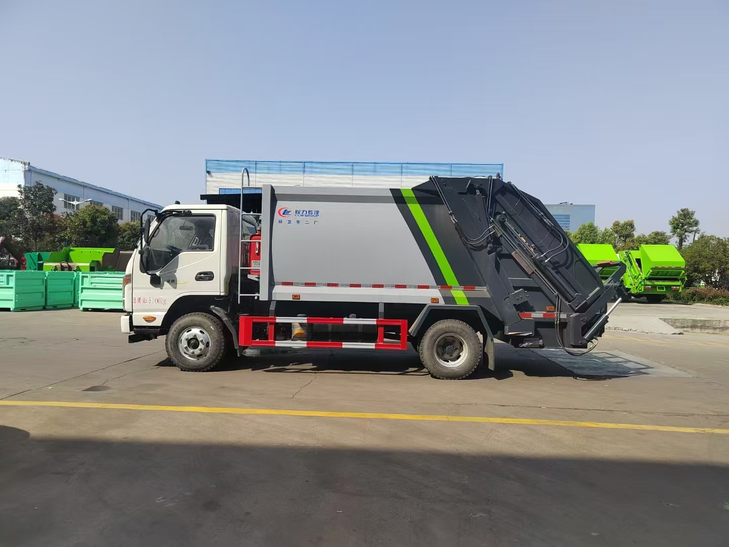 HOWO Compactor Garbage Truck