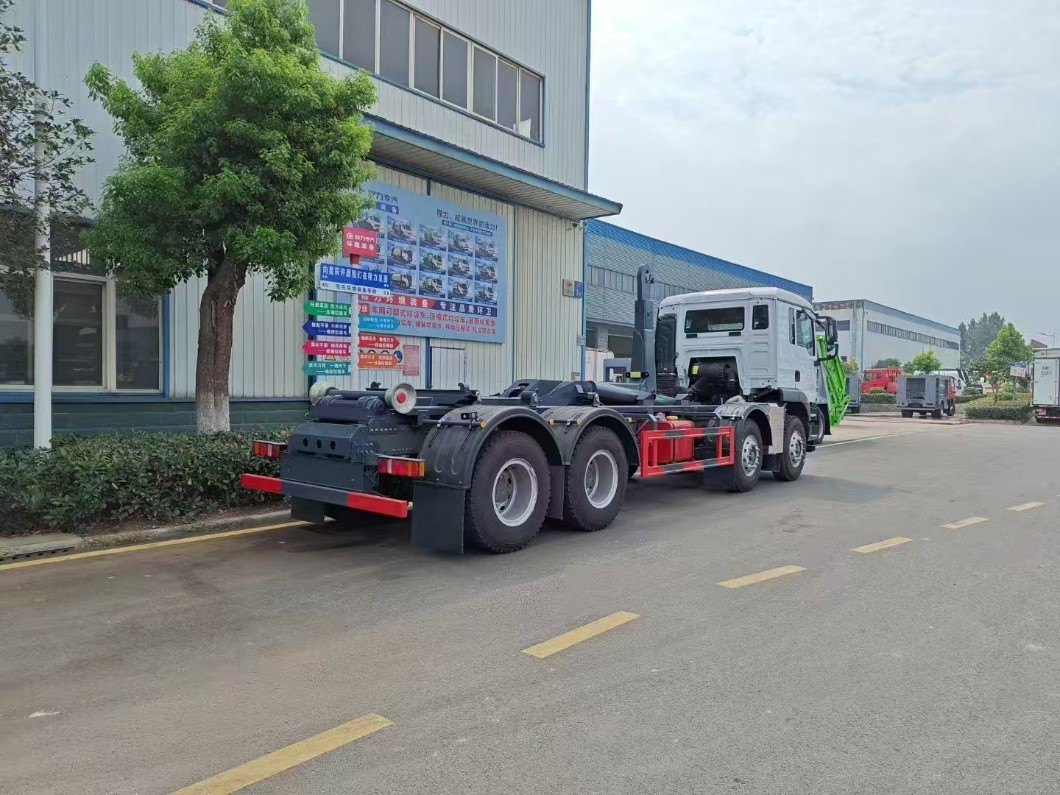 HOWO 8X4 hook lifing refuse truck