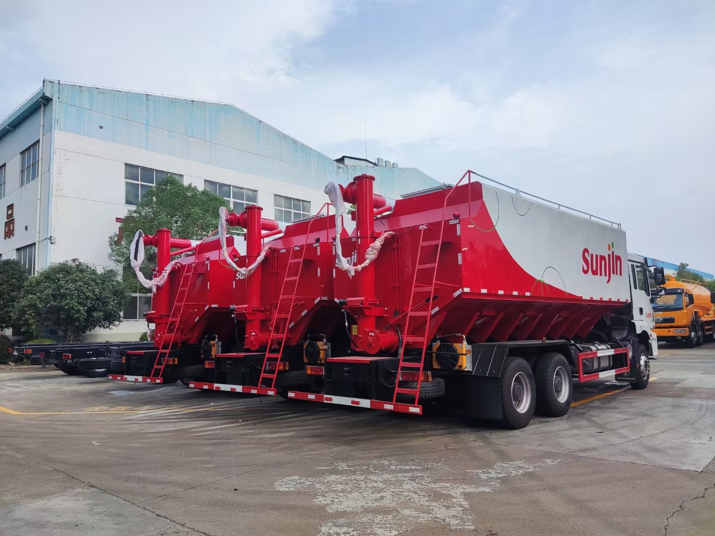 shacman feed truck
