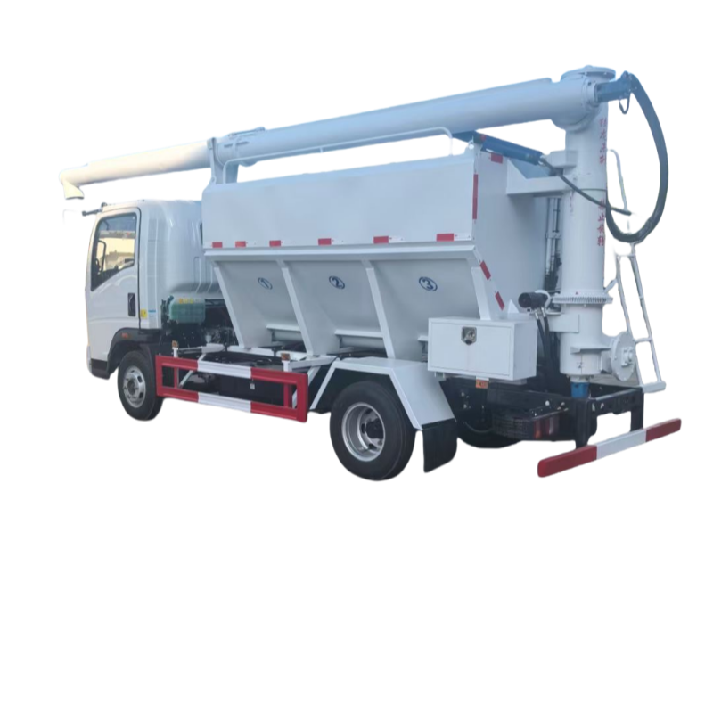 SINOTRUK HOWO 4X2 small 8cbm 12cbm small feed truck