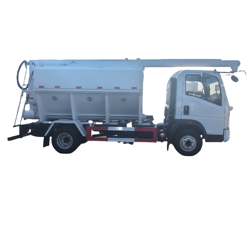 SINOTRUK HOWO 4X2 small 8cbm 12cbm small feed truck