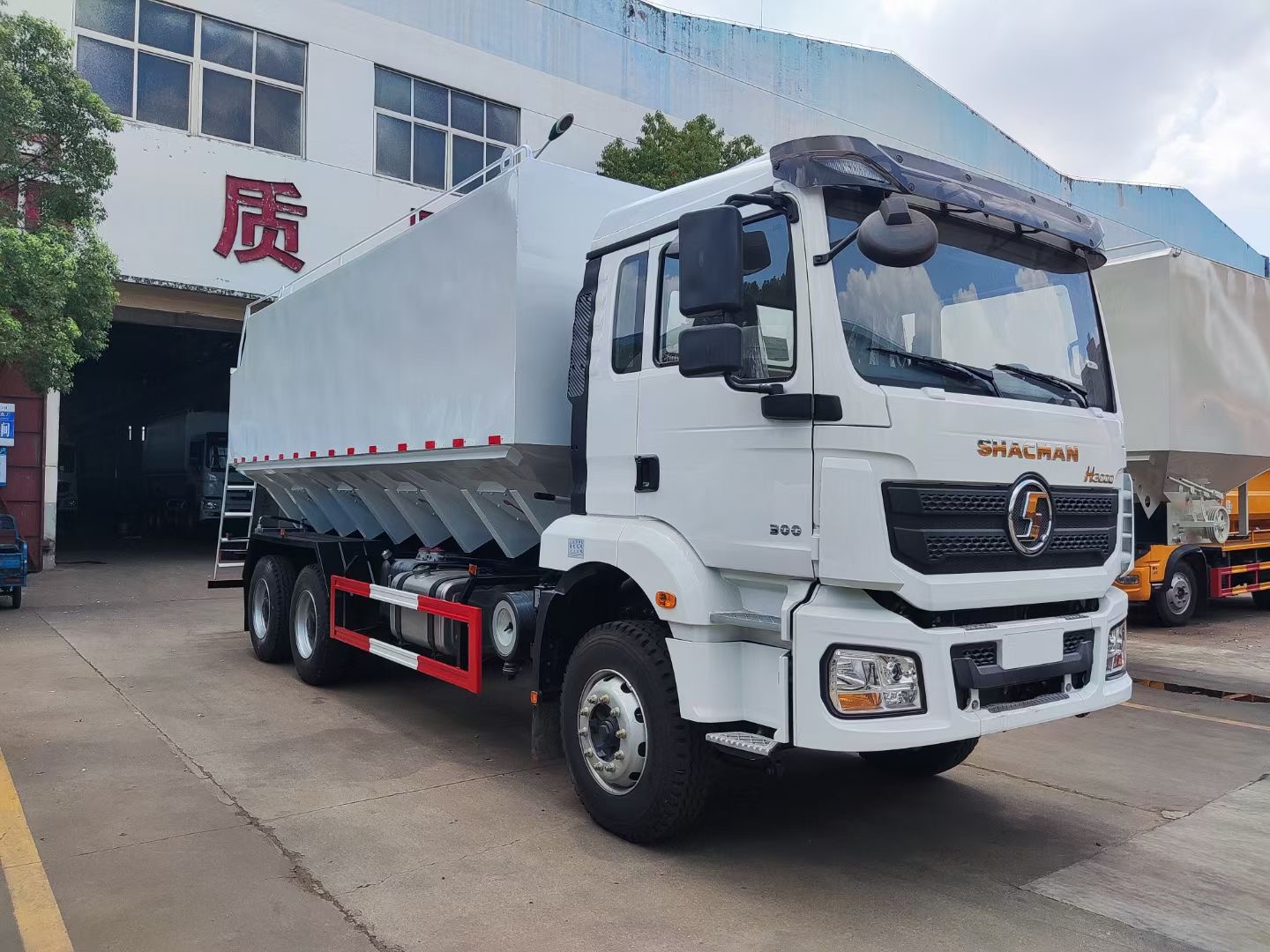 dongfeng feed truck