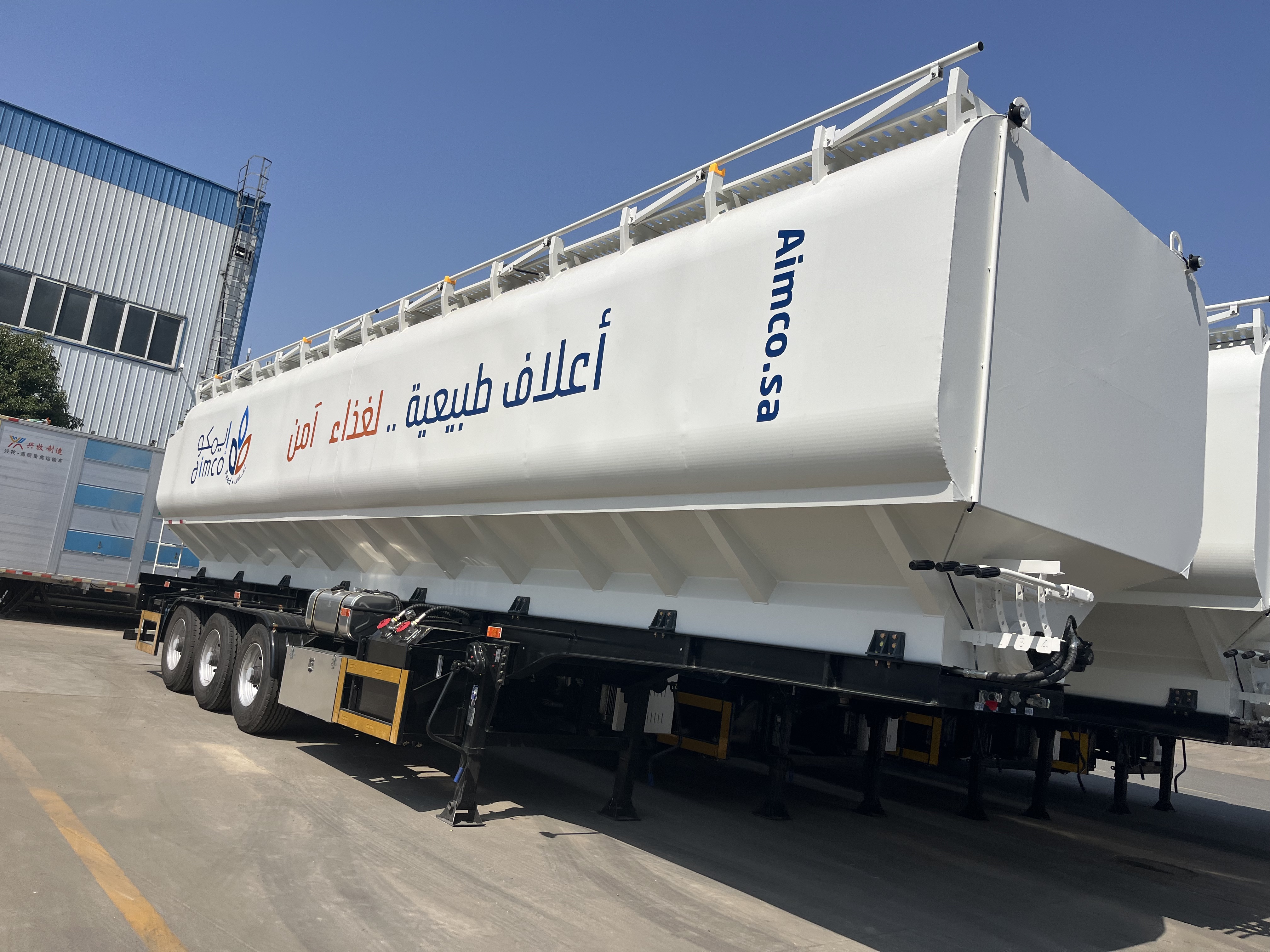 bulk feed semitrailer