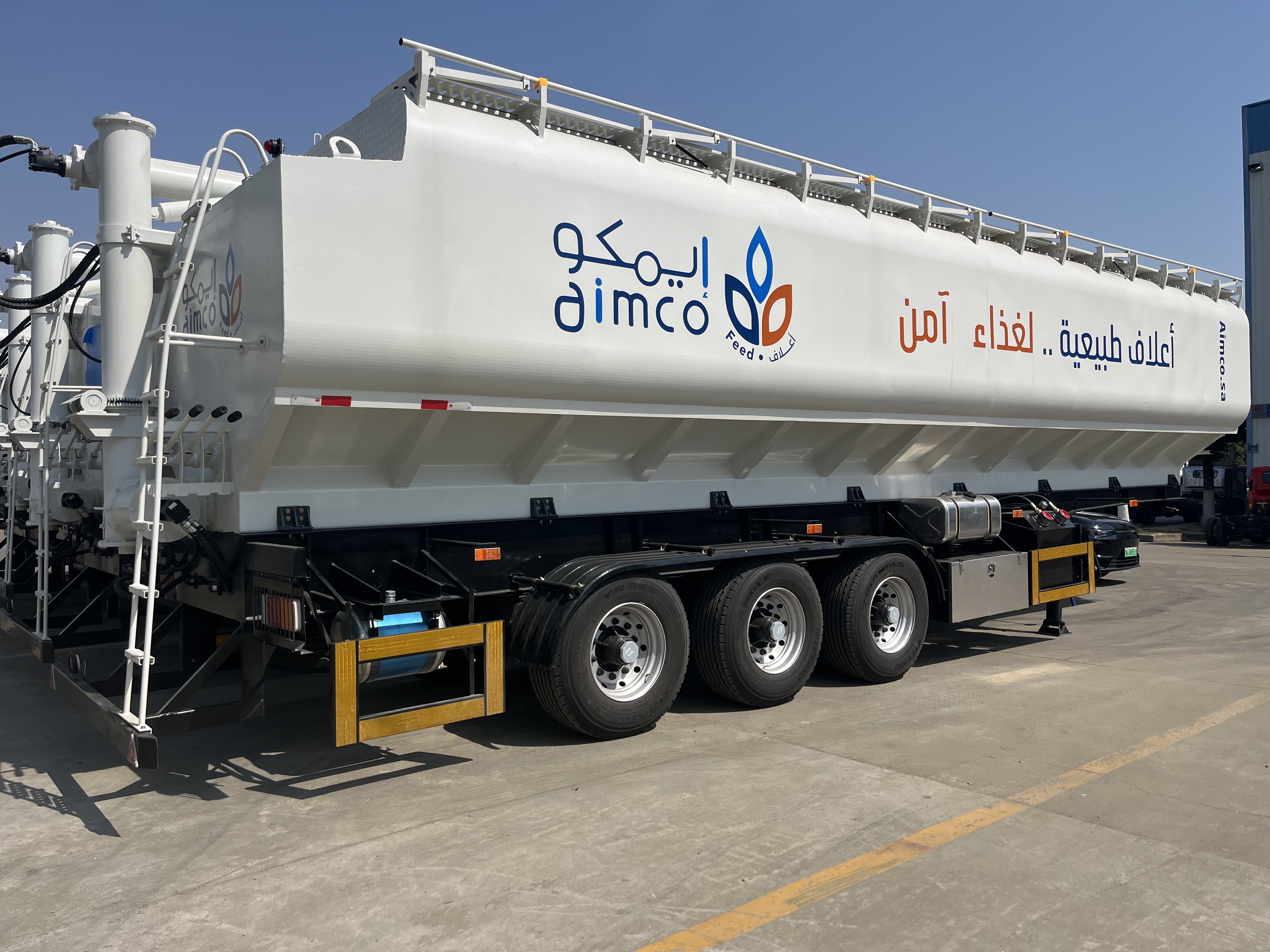 bulk feed silo semi trailer