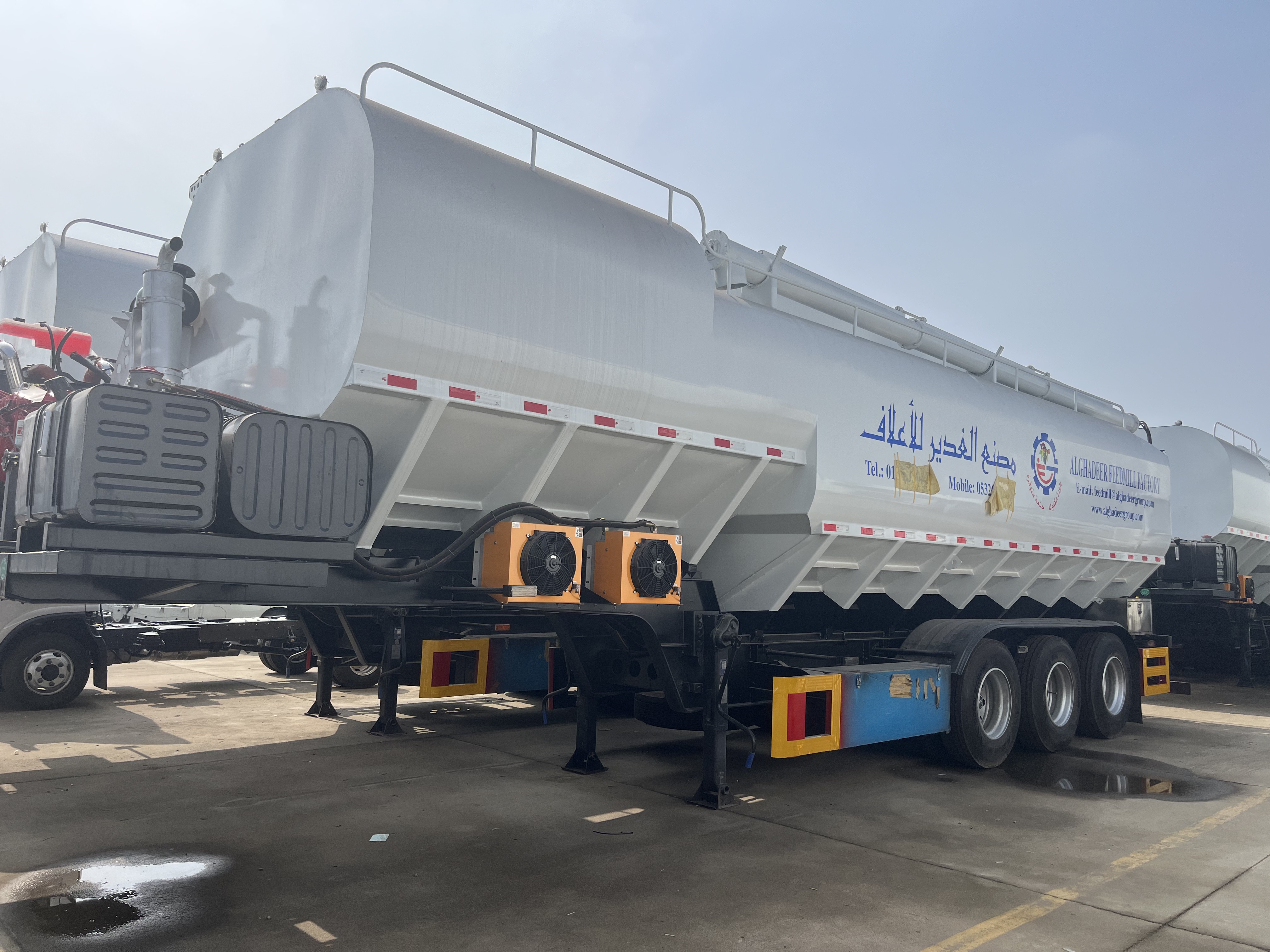 triple axles 50cbm bulk haul feed semitrailer for sale