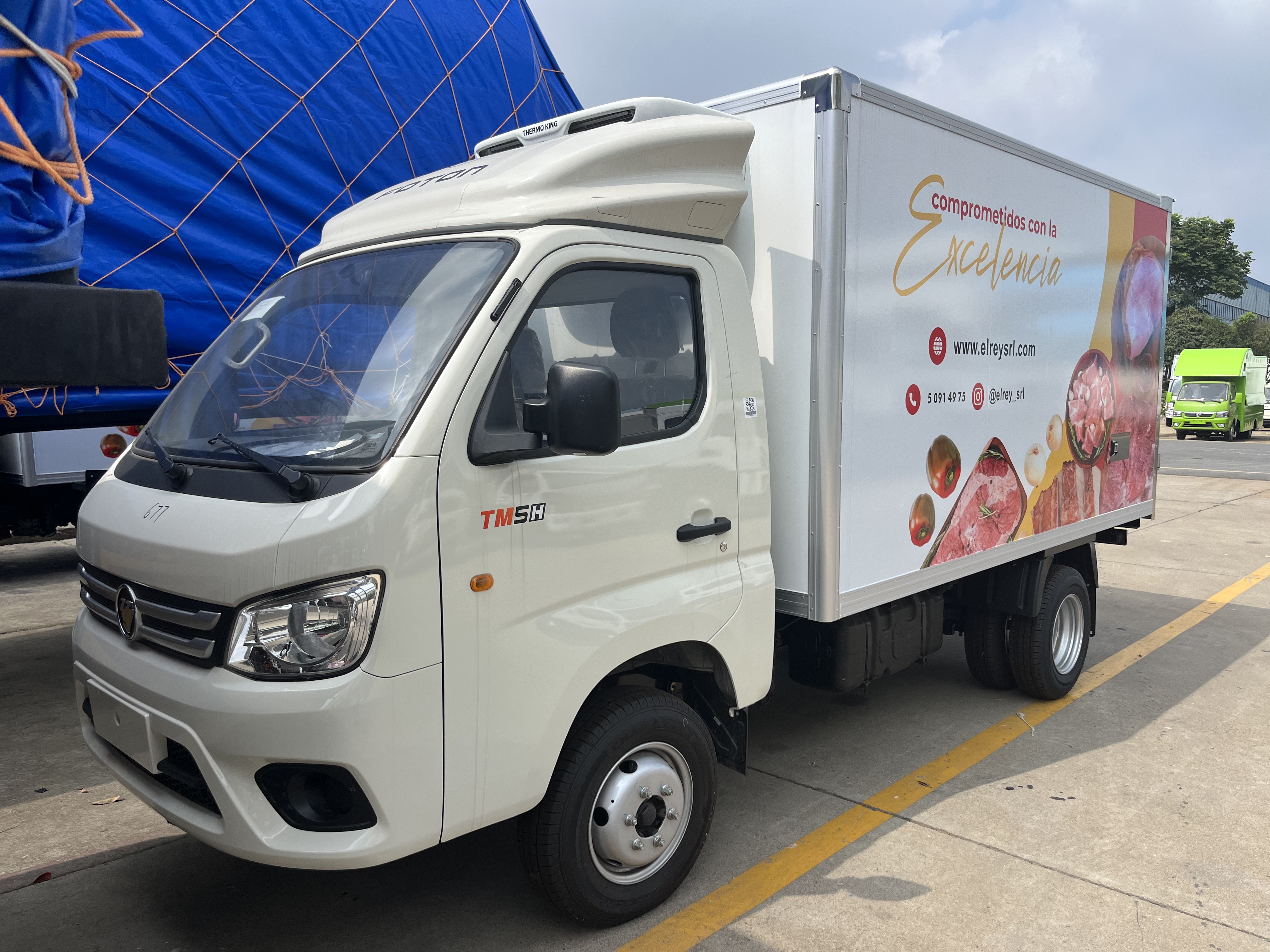 FOTON diesel 2Tons refrigerated truck for sale