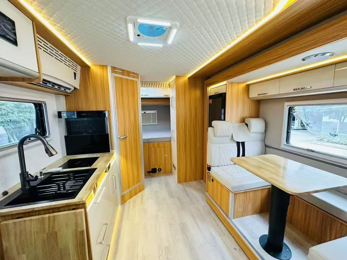 RV for sale-selling a motorhom