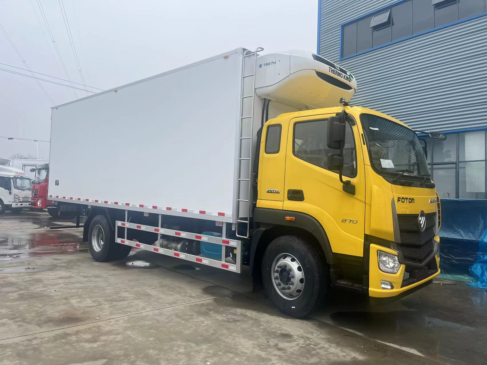 CUMMINS engine 15tons FOTON refrigerated truck for sale