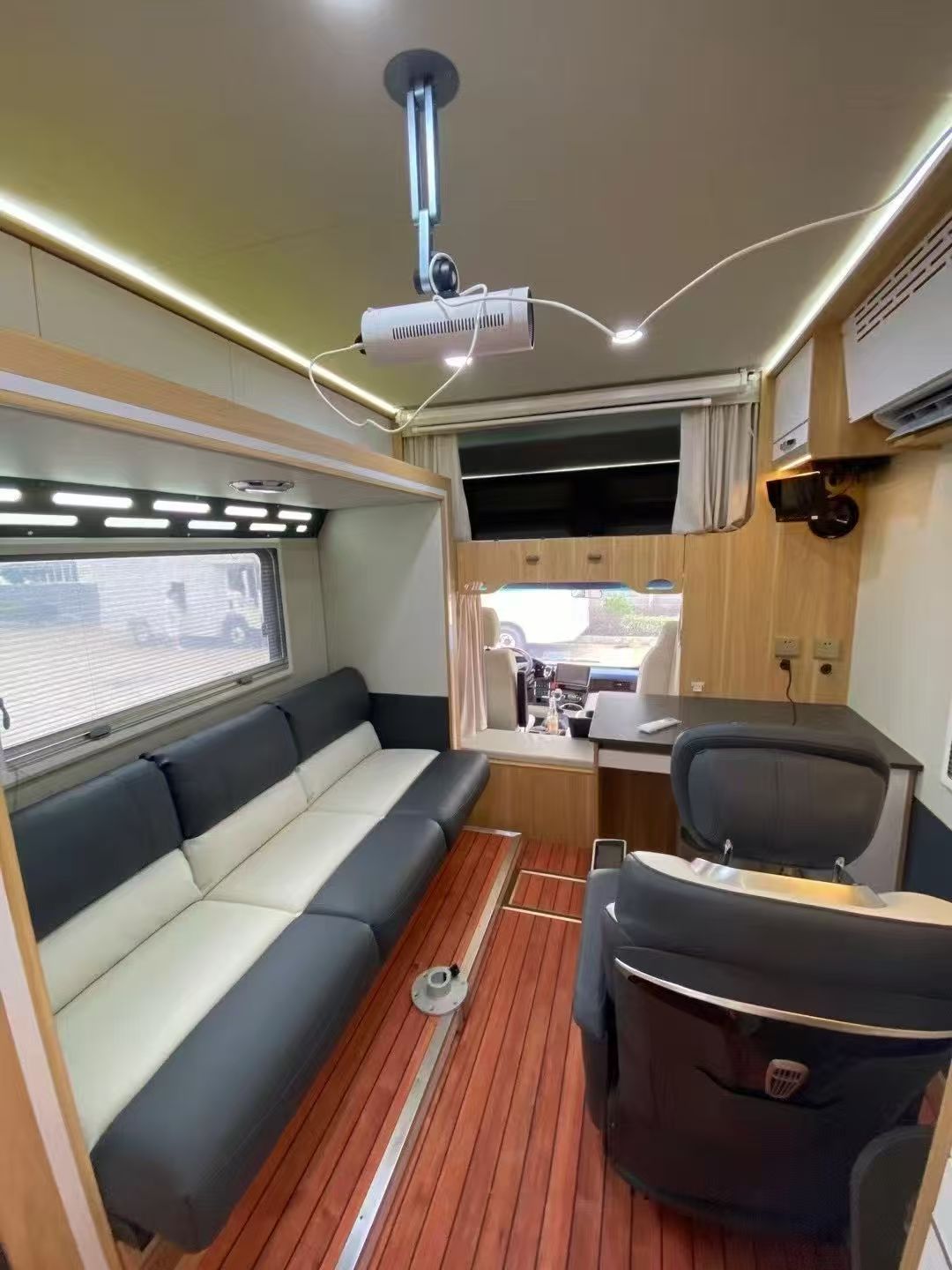 Diesel automatic transmission RV for sale-off road motorhome