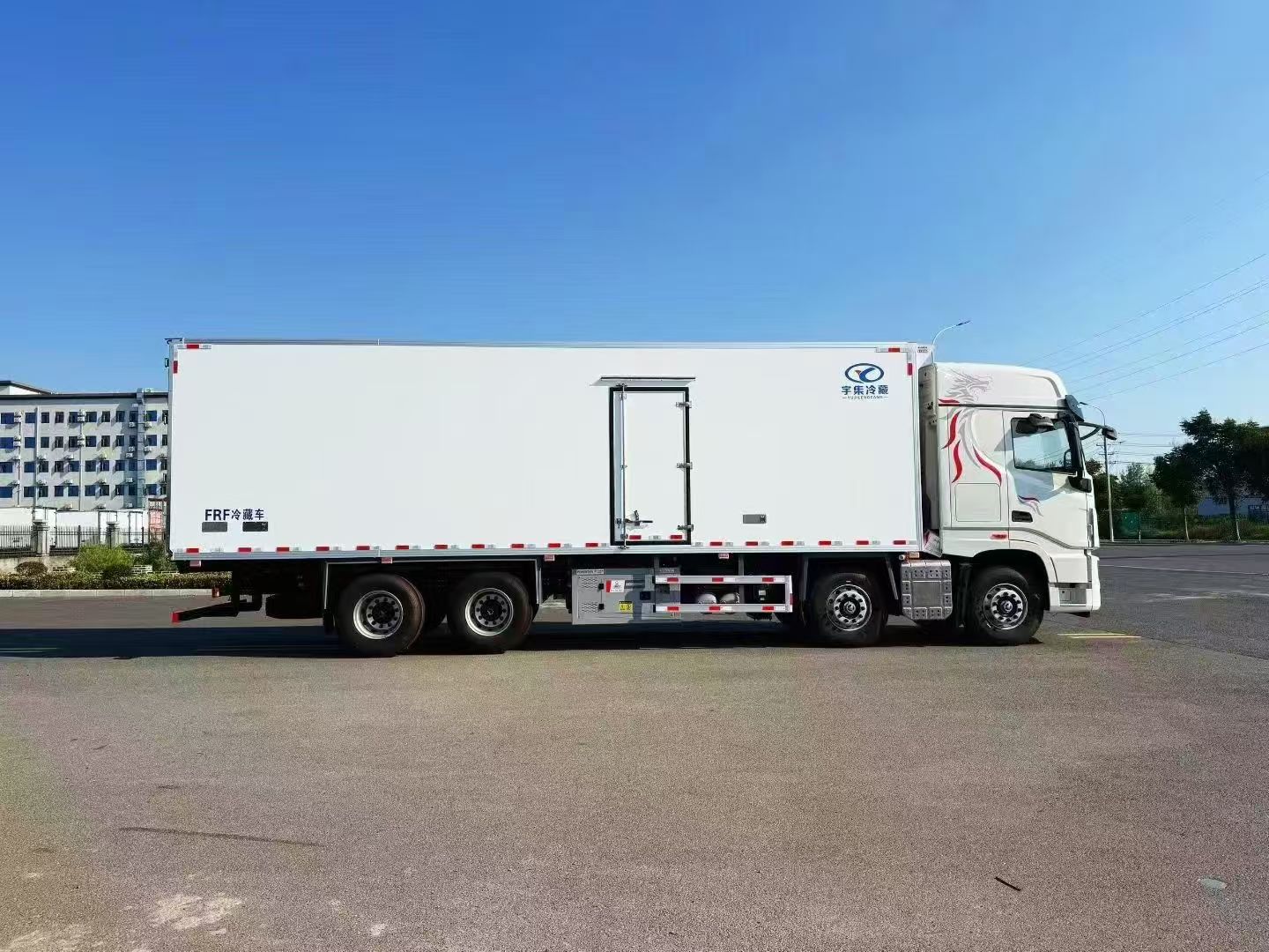new refrigerated van for sale-fridge truck-9.6-meter refrigerated truck
