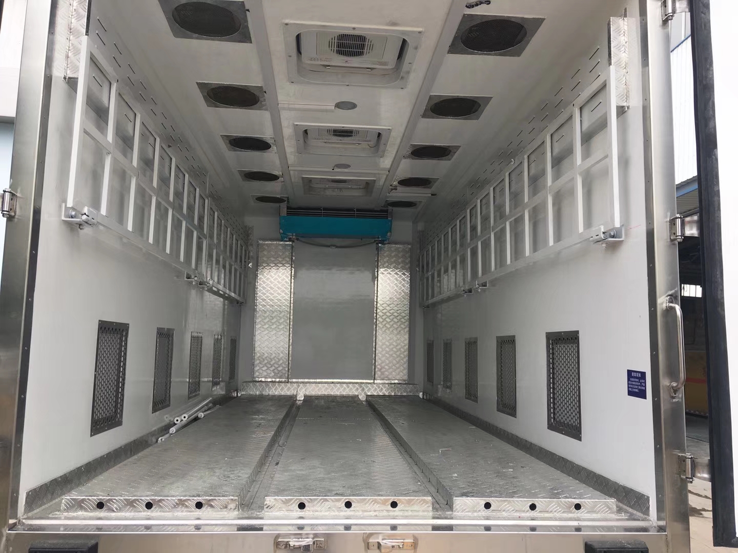 baby chicks van truck