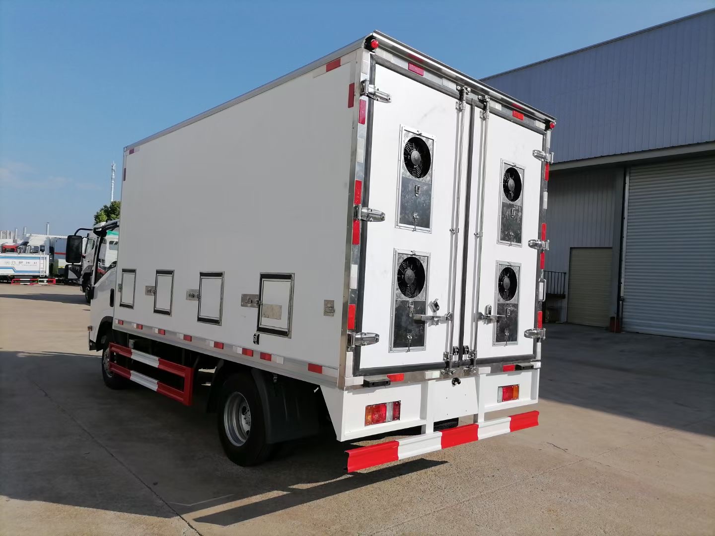 20000 capacity ISUZU day old chicks transported truck for sale