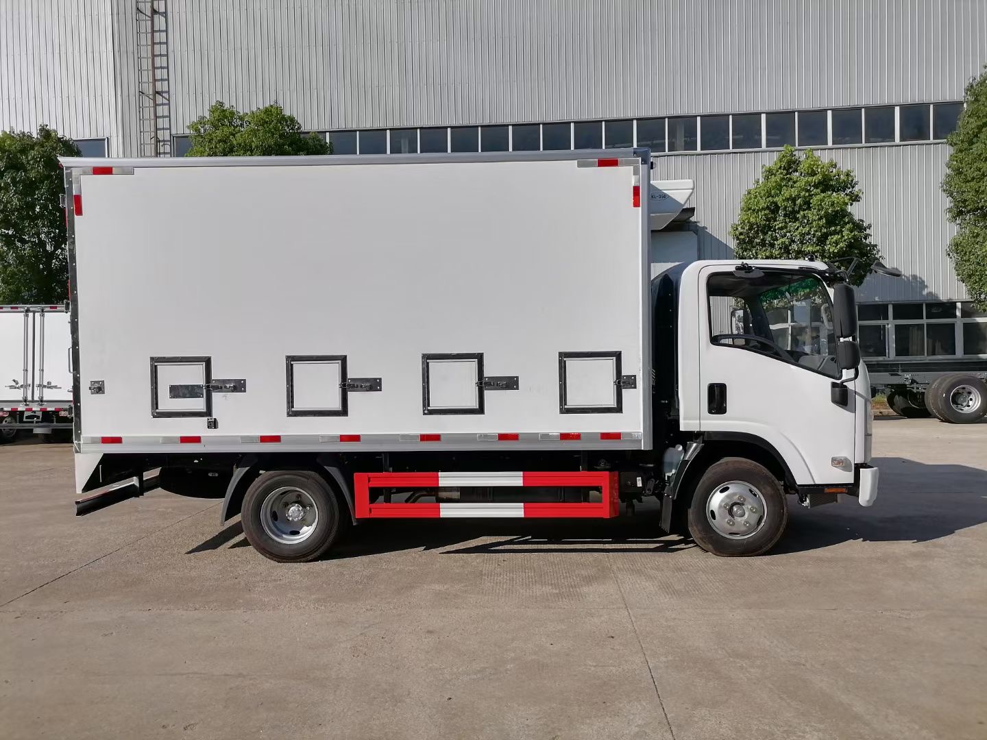 20000 capacity ISUZU day old chicks transported truck for sale