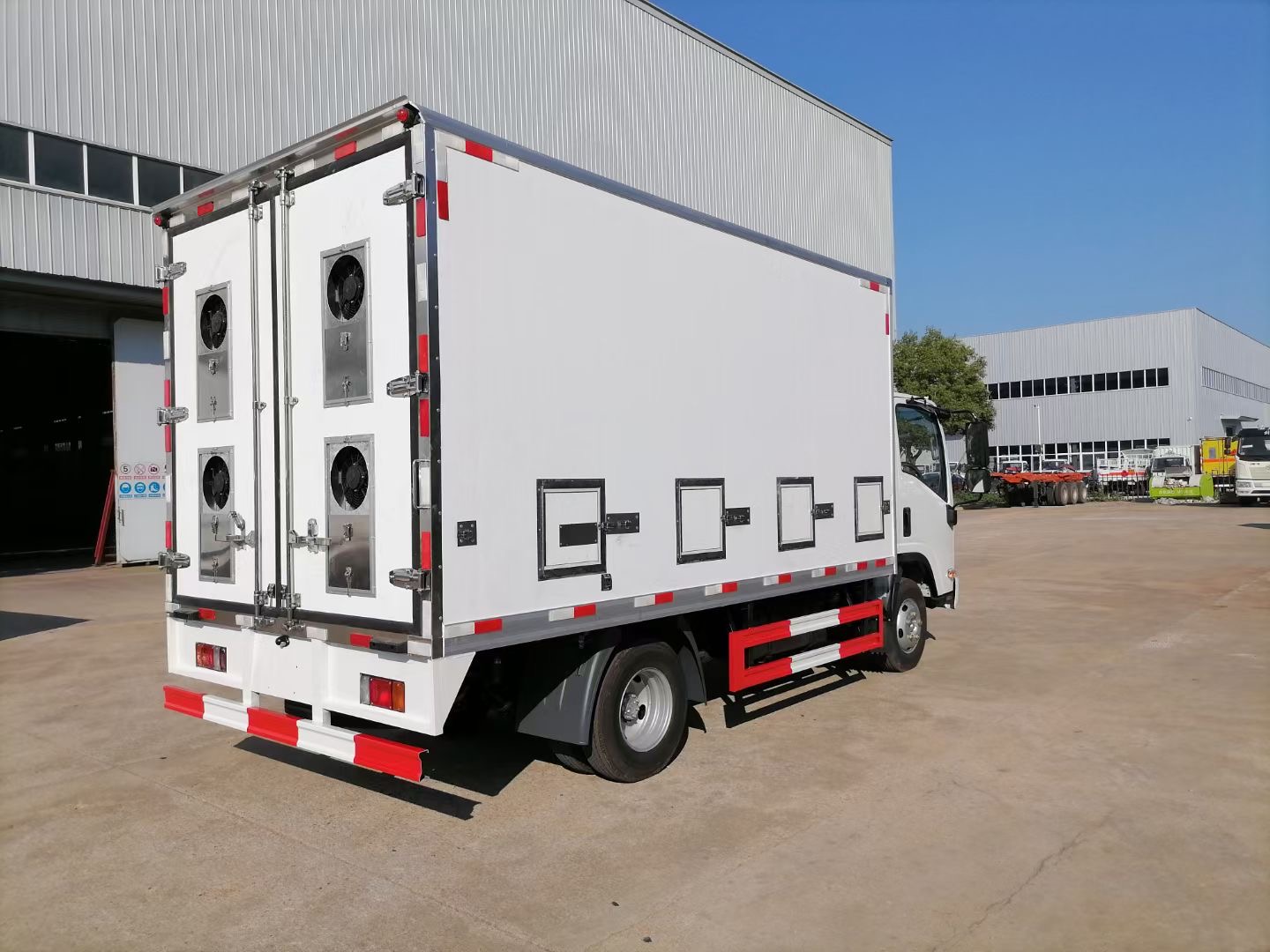 20000 capacity ISUZU day old chicks transported truck for sale
