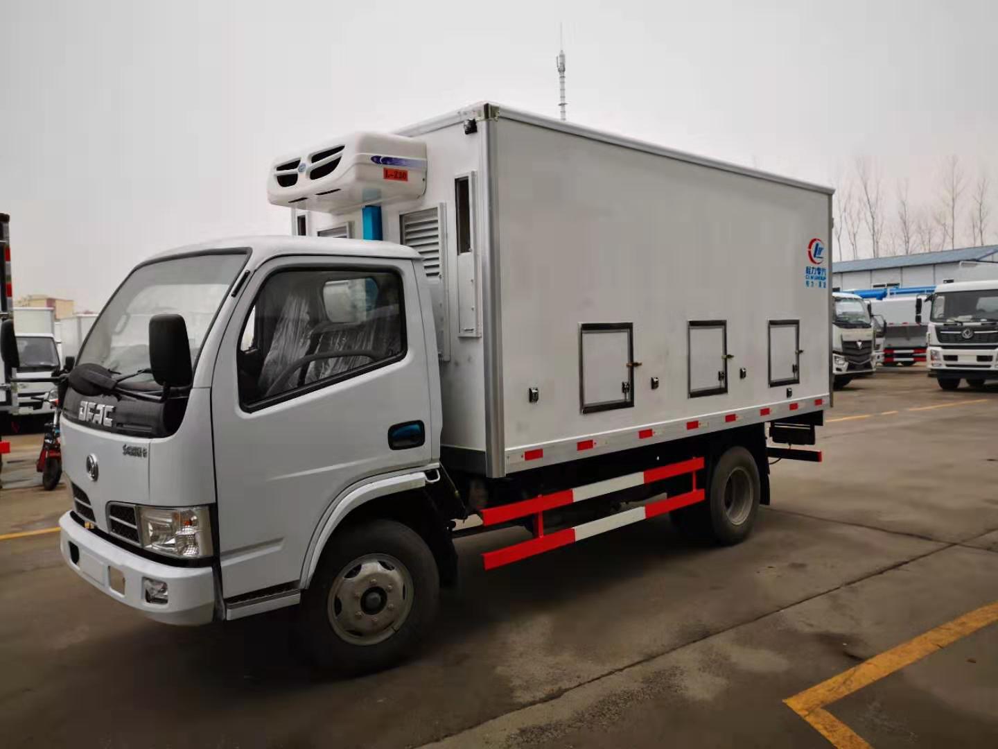 dongfeng small poultry day old chick transported truck for sale