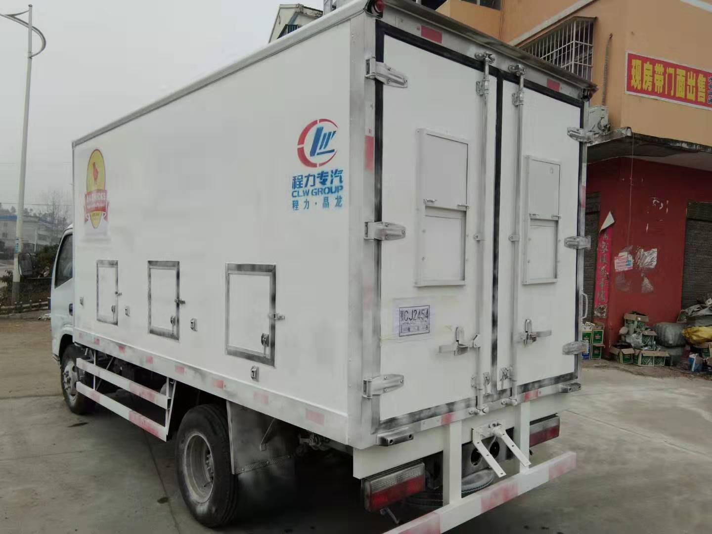 dongfeng small poultry day old chick transported truck for sale