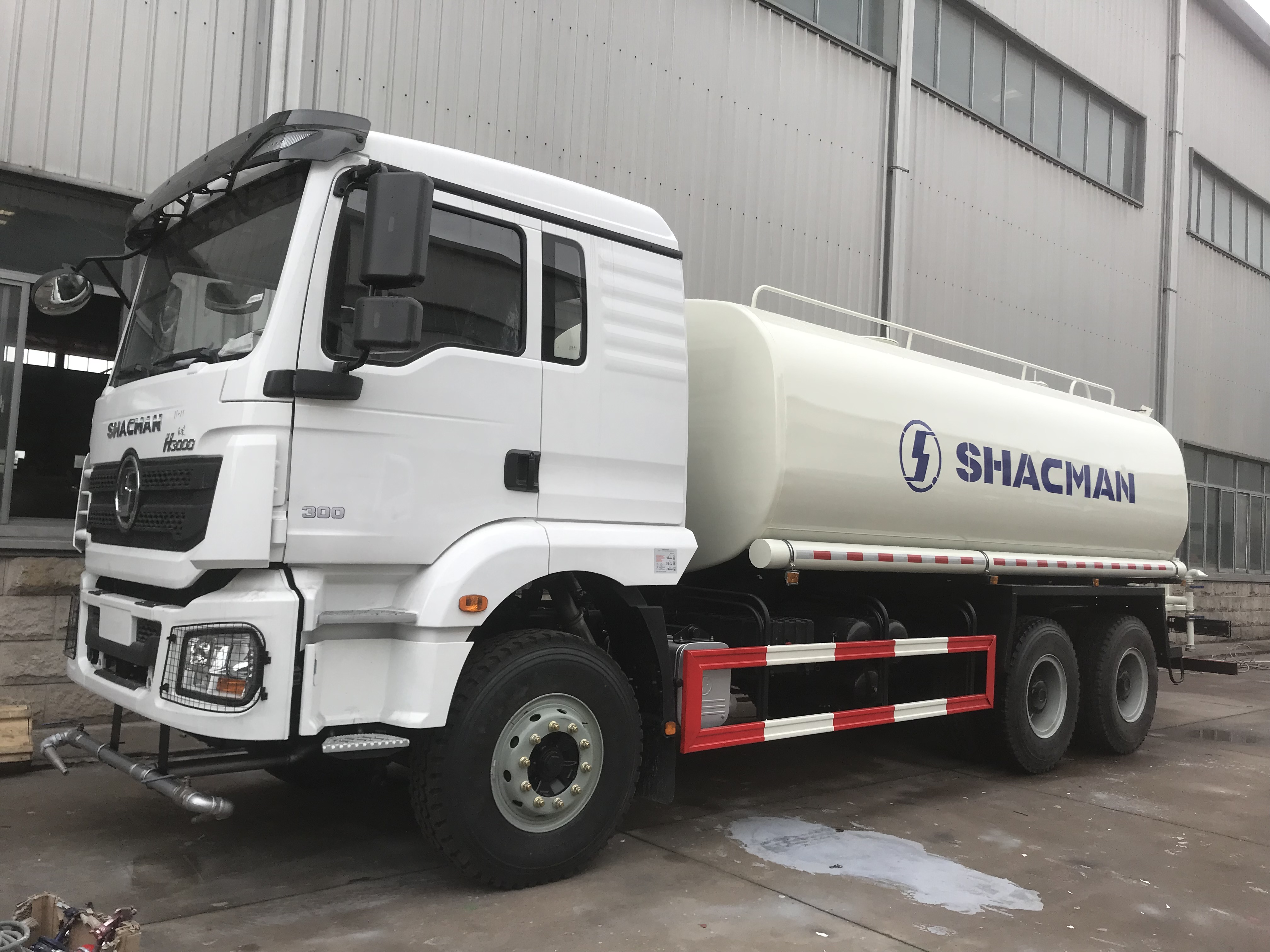 20kl-24kl-shacman-portable-water-truck-for-sale