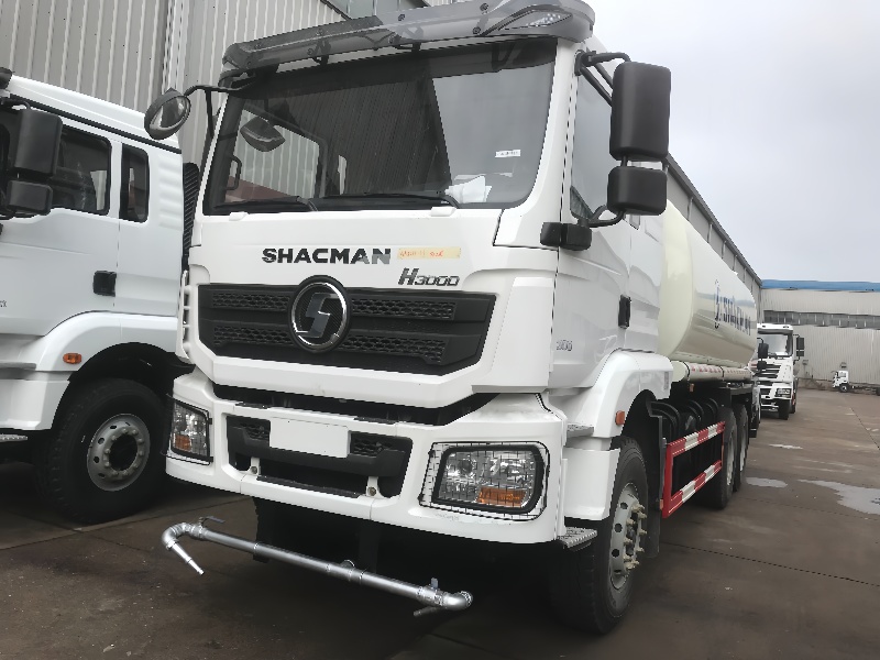 20kl-24kl-shacman-portable-water-truck-for-sale