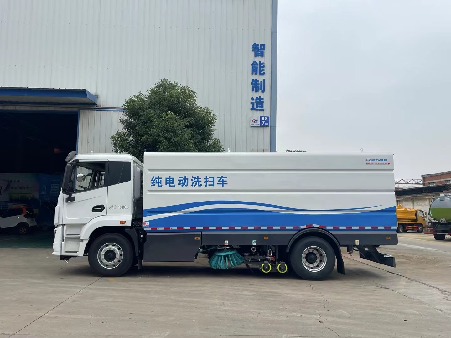 New energy electric power road sweeper truck for sale