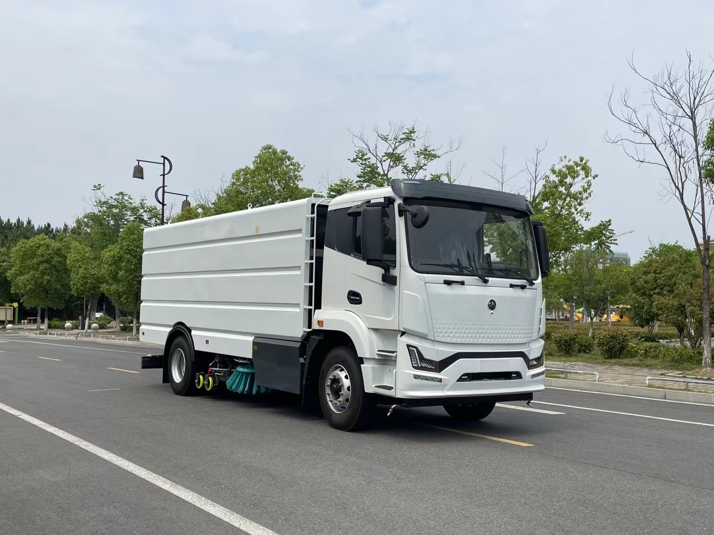 small street sweeper