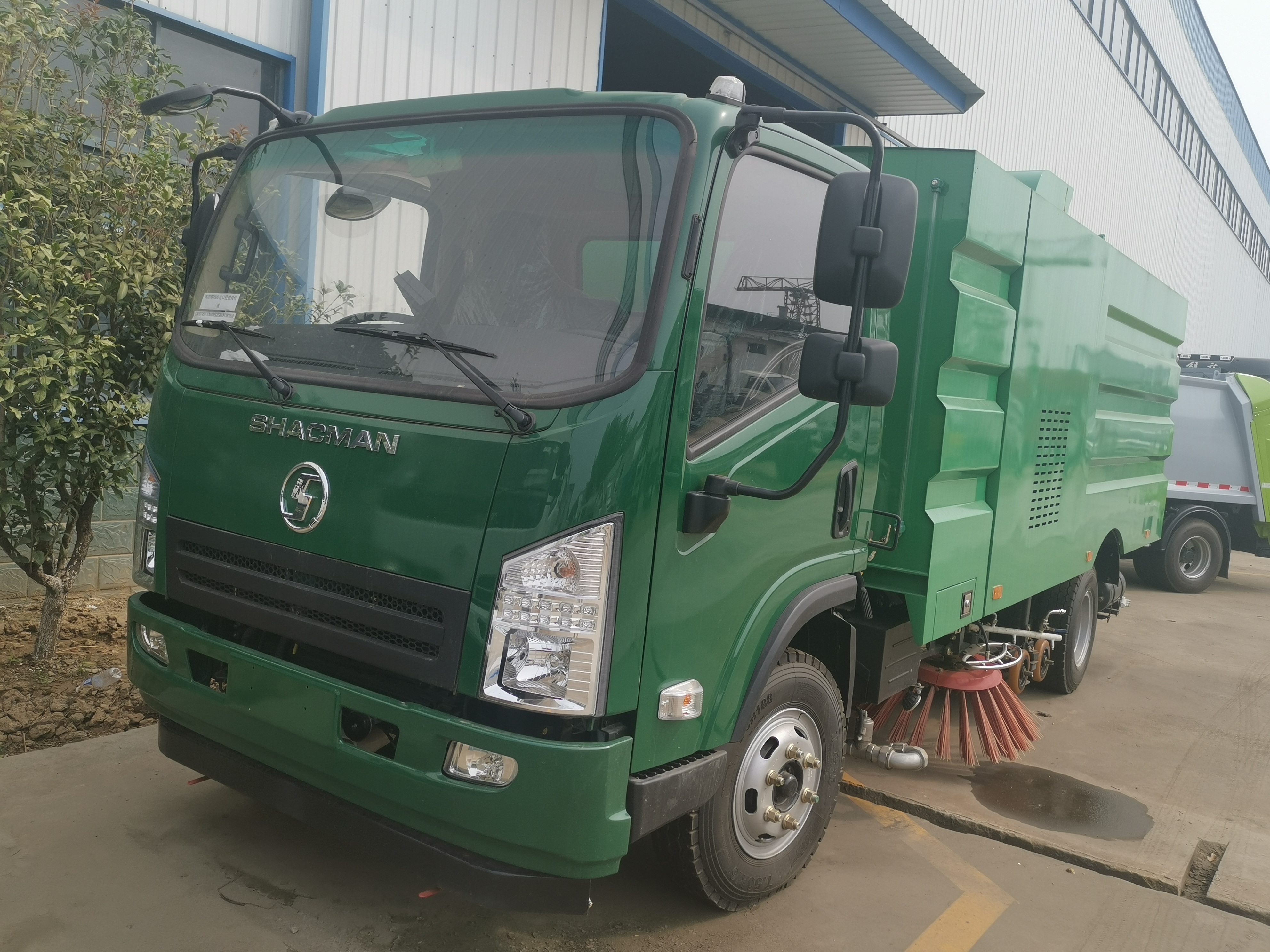shacman brand diesel small sweeper truck for sale