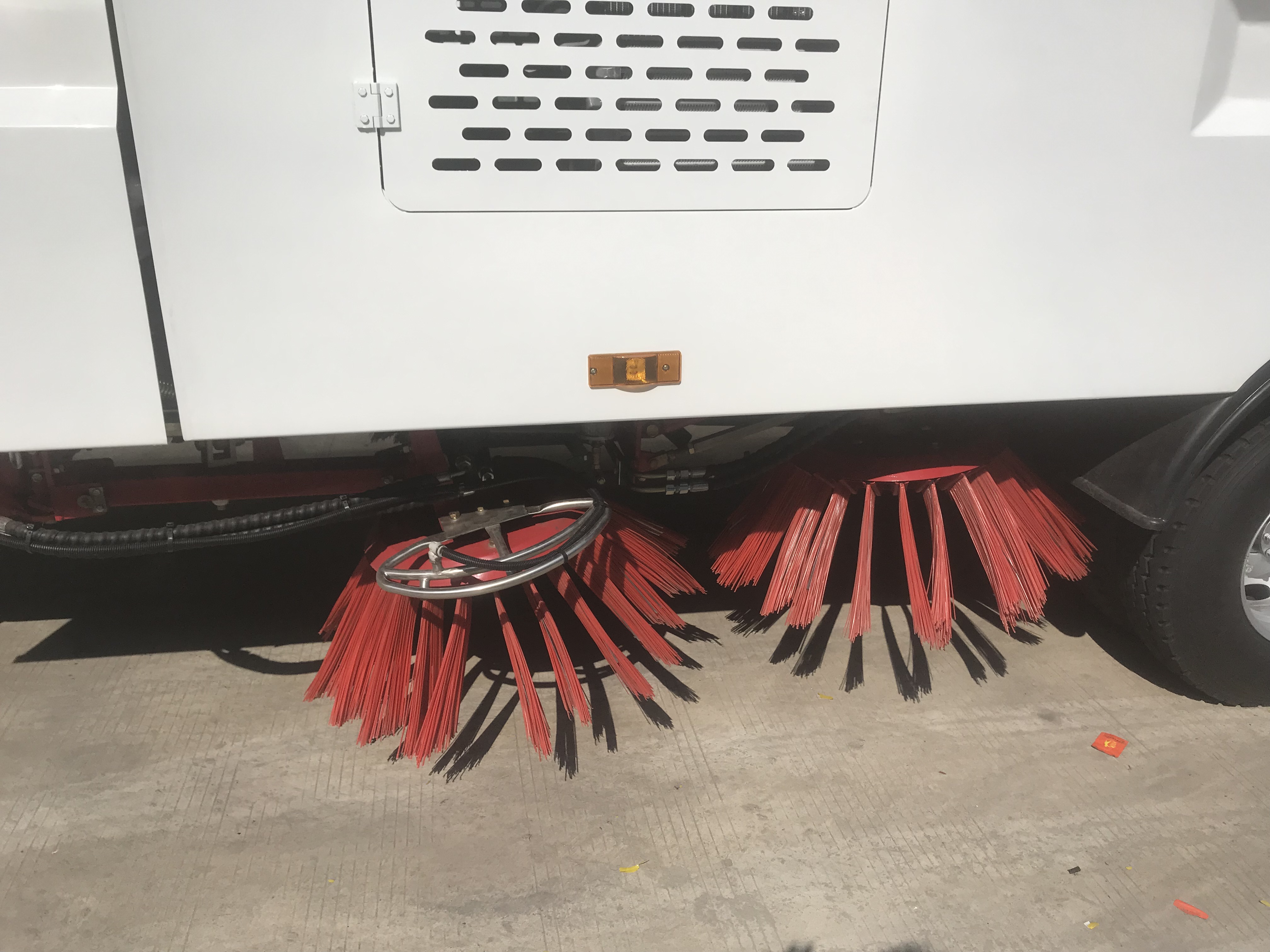 reliable ISUZU street sweeper truck for sale