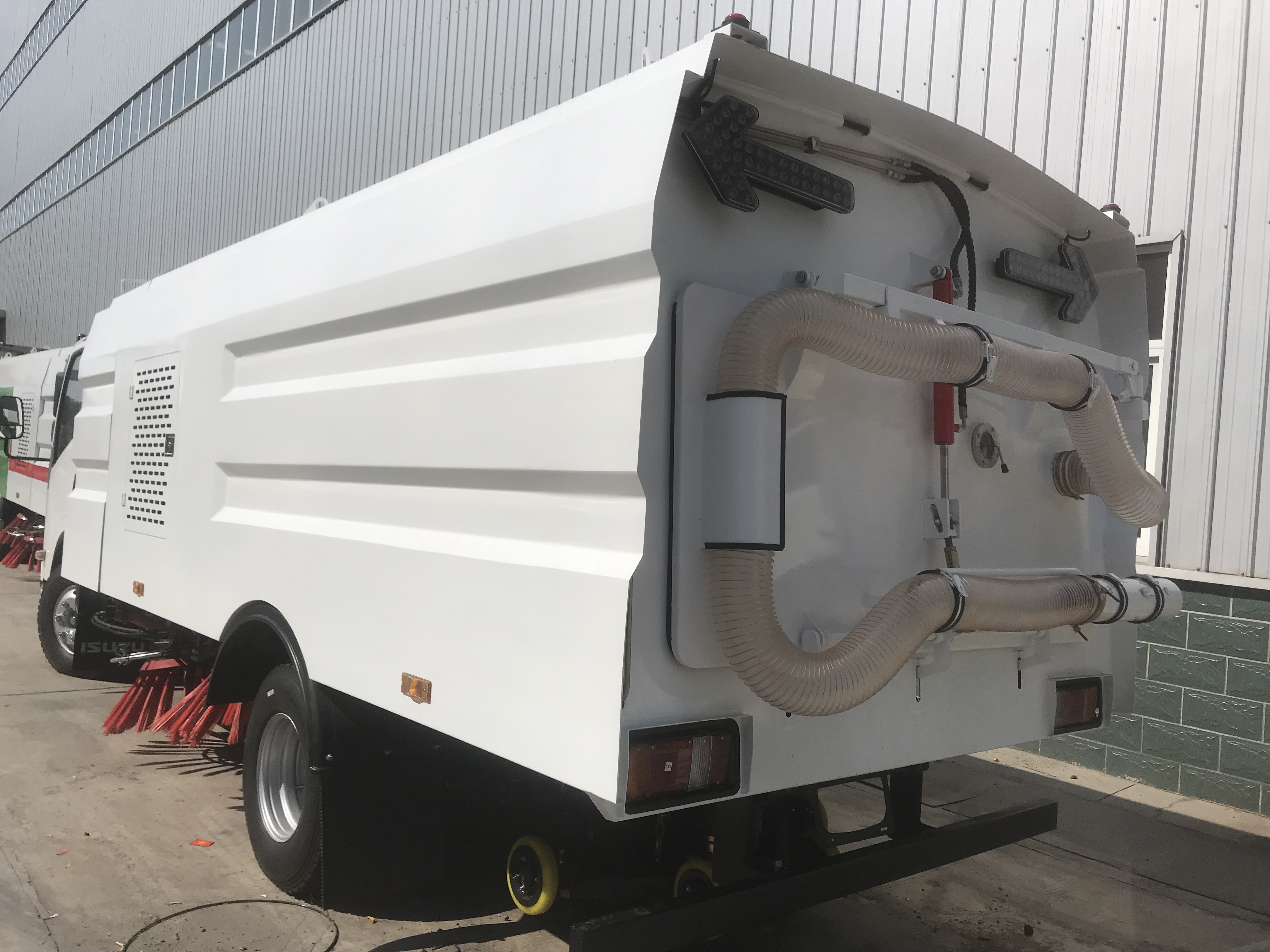 street sweeper truck