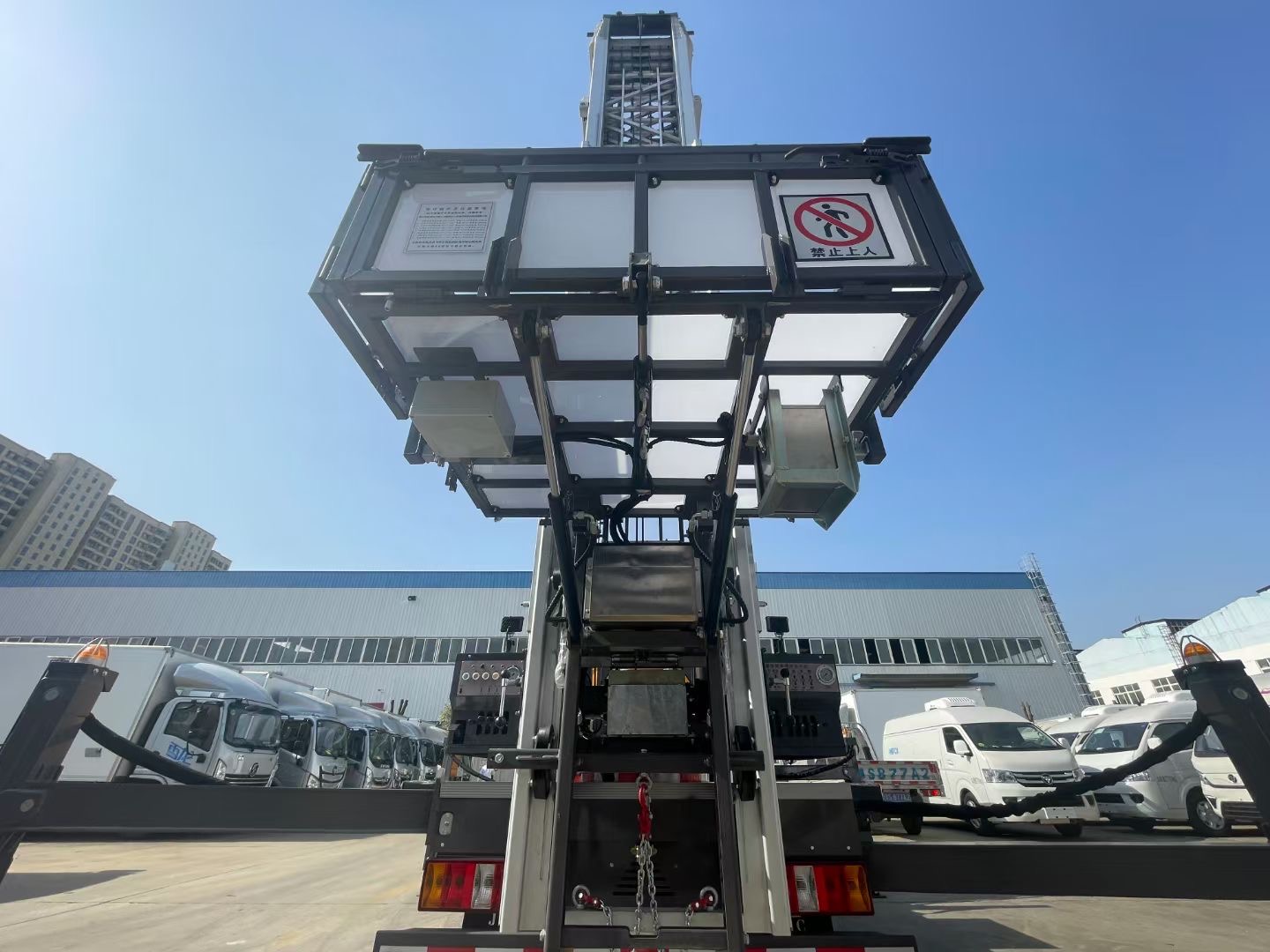 aerial ladder truck