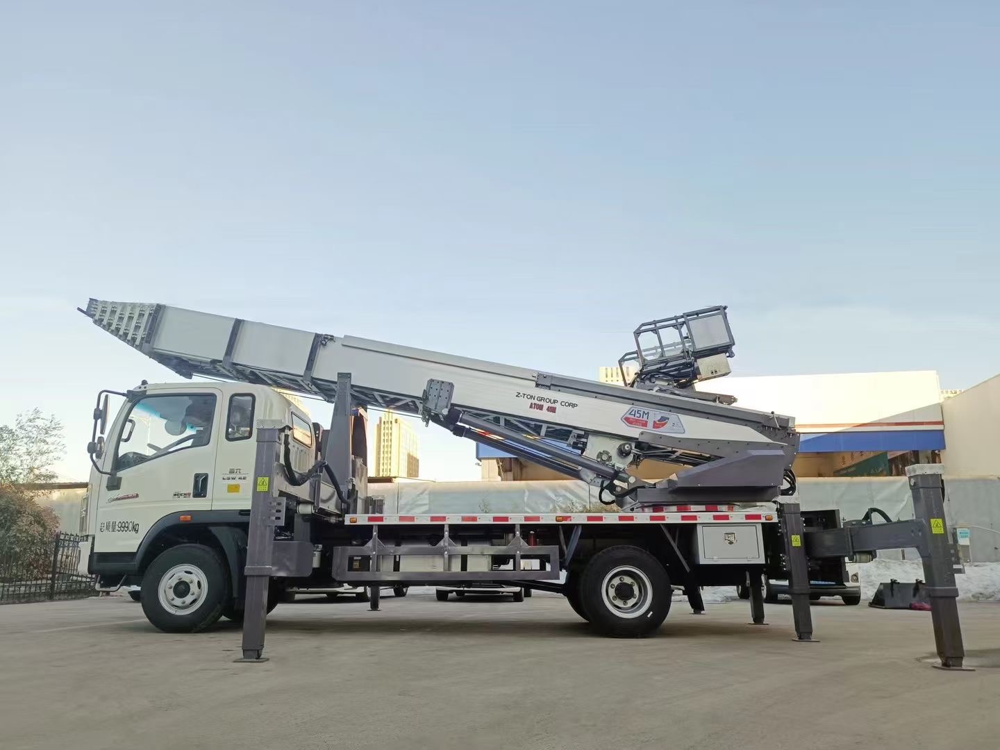 45m howo aerial ladder truck for sale