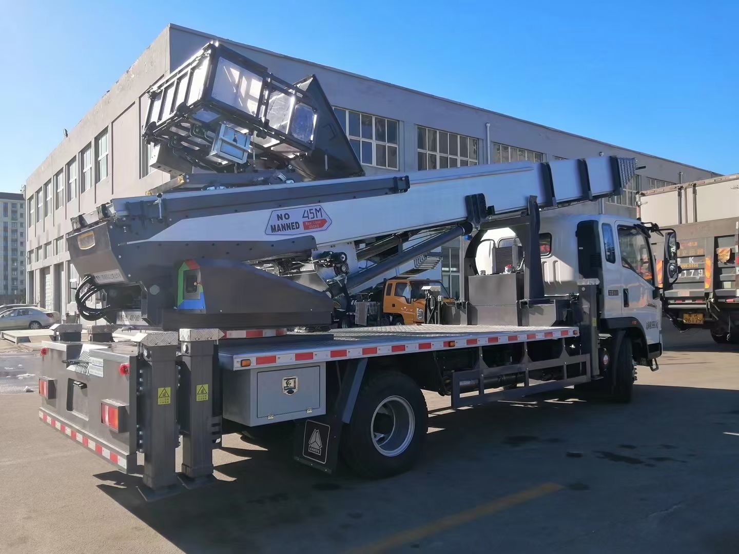 45m howo aerial ladder truck for sale