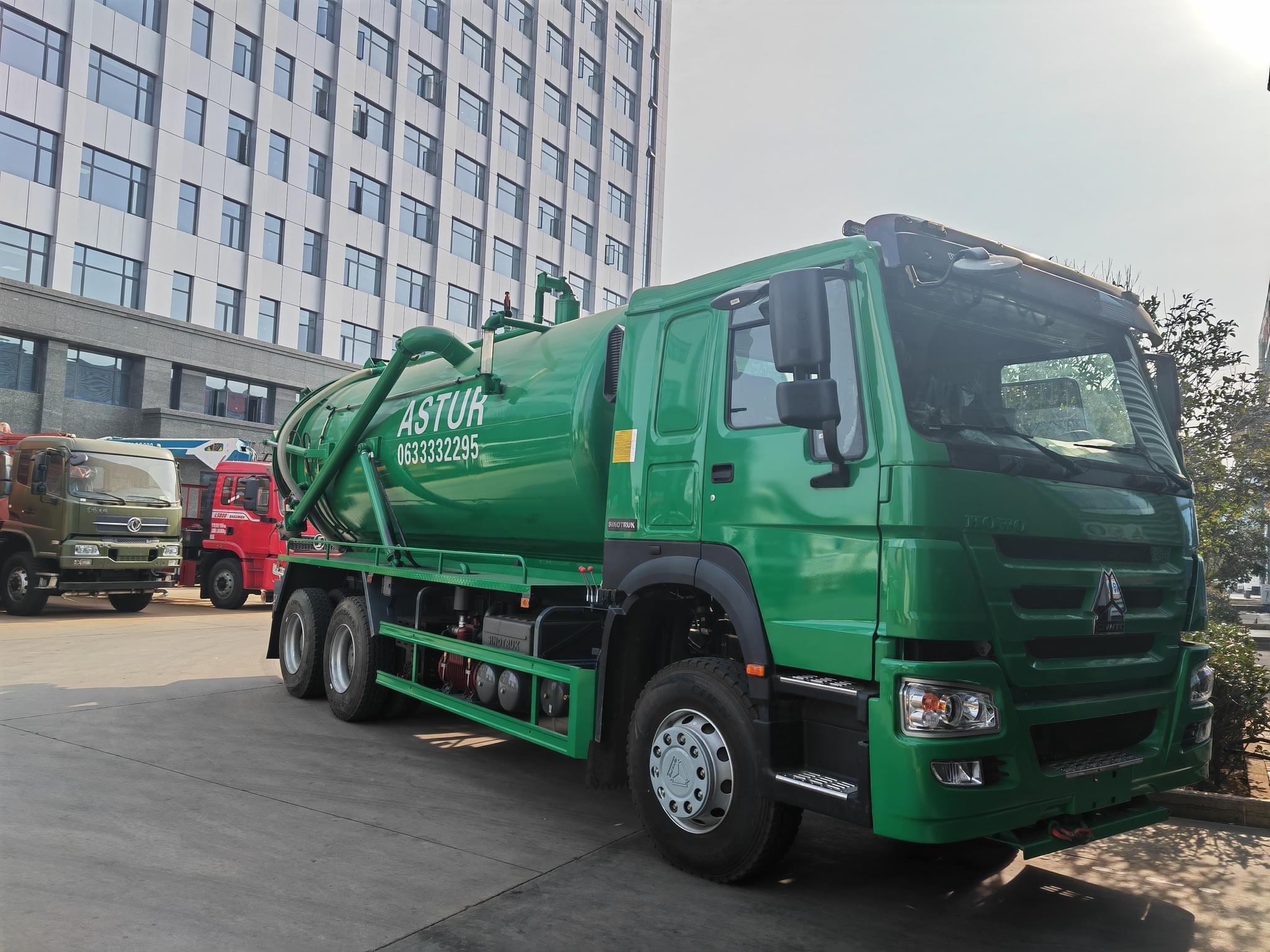 vacuum tank truck