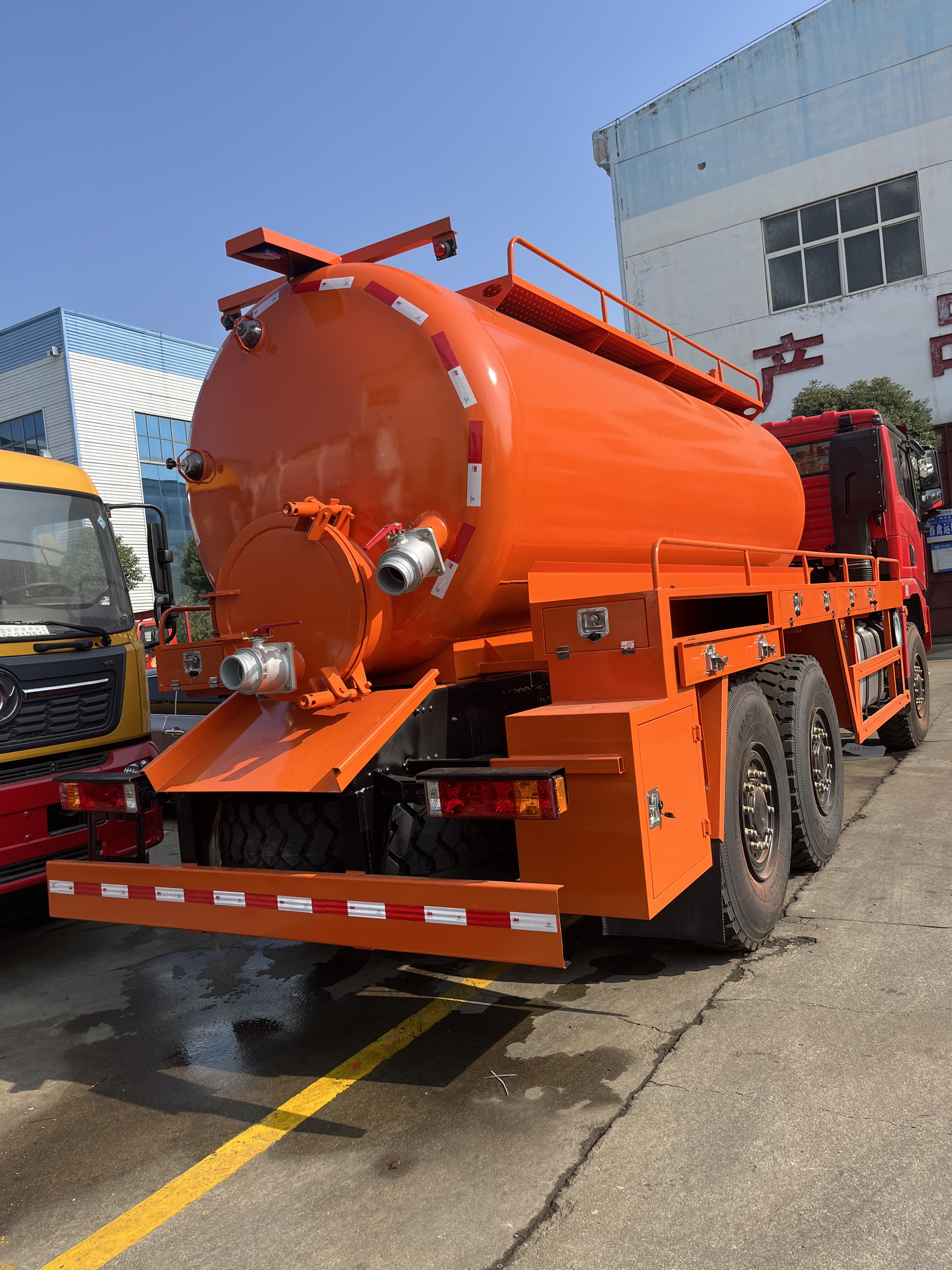 18CBM 20CBM shacman vacuum sewage suction truck for sale
