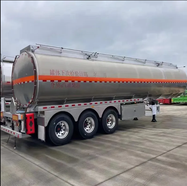 3 Axles 50000 Liters Anti-Corrosion Tank Semi Trailer