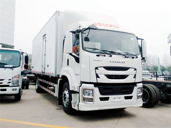ISUZU GIGA truck refrigeration meat refrigerator truck refrigerated ice cream truck 6.8M